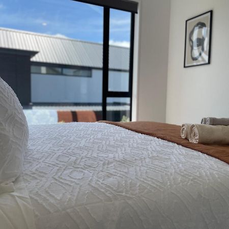Luxury 2 Bedroom Townhouse Opposite Merivale Mall Christchurch Extérieur photo