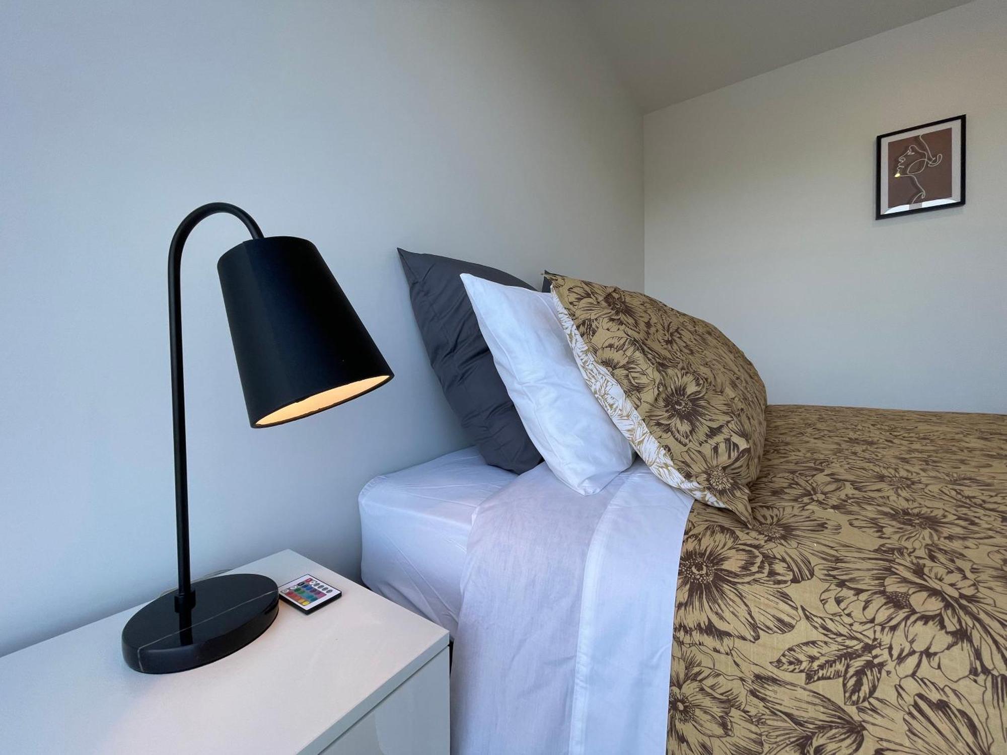 Luxury 2 Bedroom Townhouse Opposite Merivale Mall Christchurch Extérieur photo