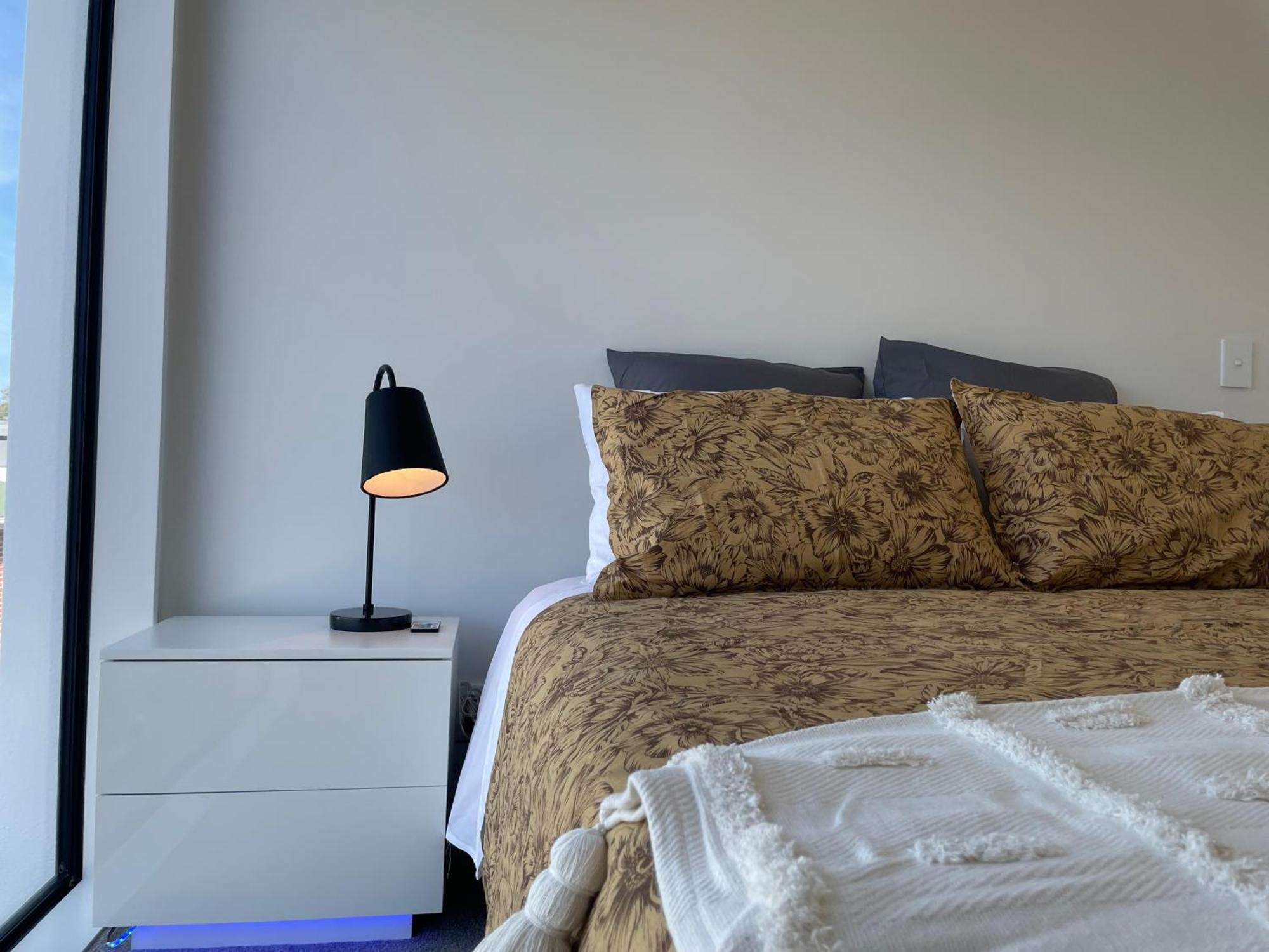 Luxury 2 Bedroom Townhouse Opposite Merivale Mall Christchurch Extérieur photo