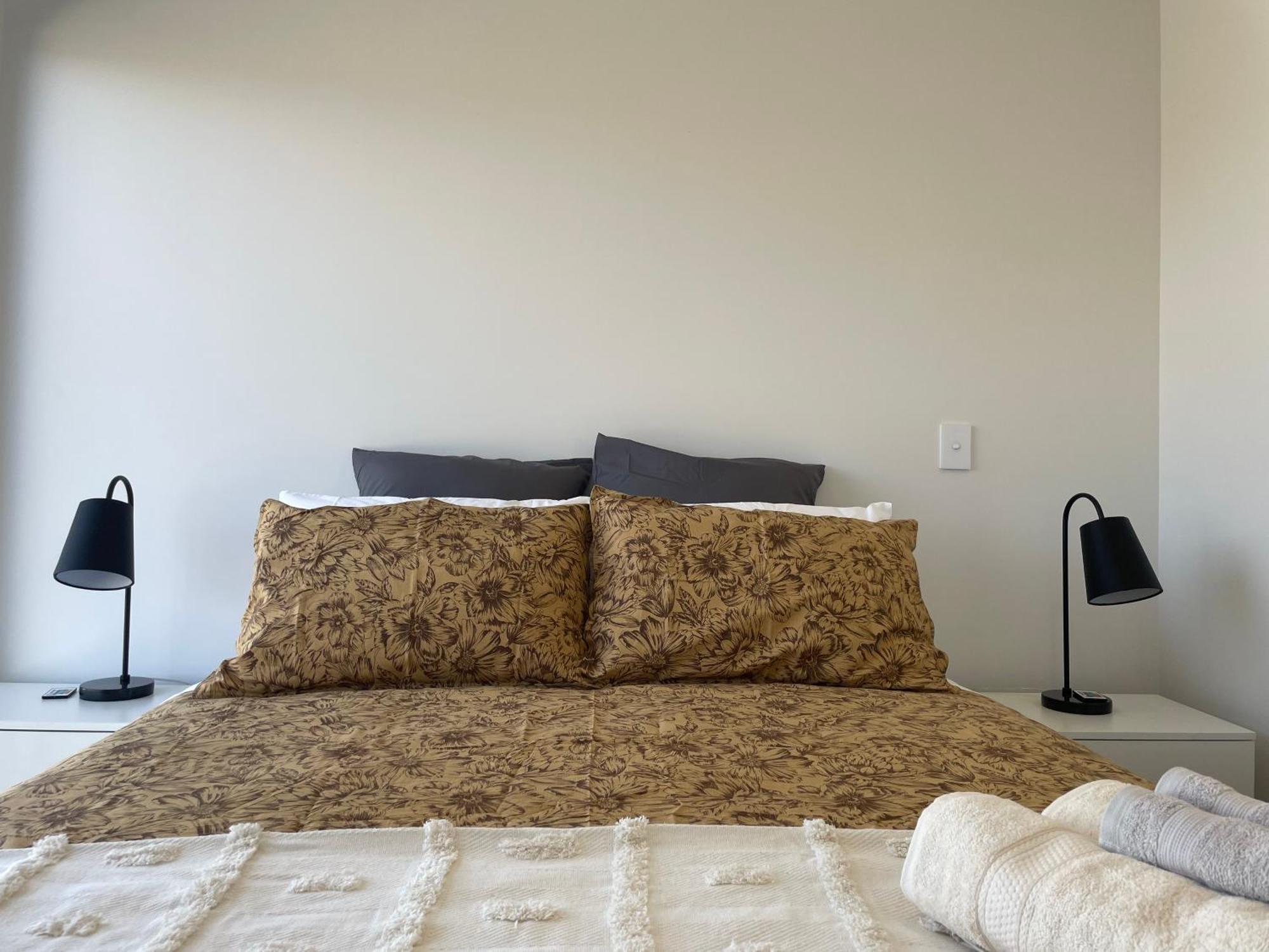 Luxury 2 Bedroom Townhouse Opposite Merivale Mall Christchurch Extérieur photo
