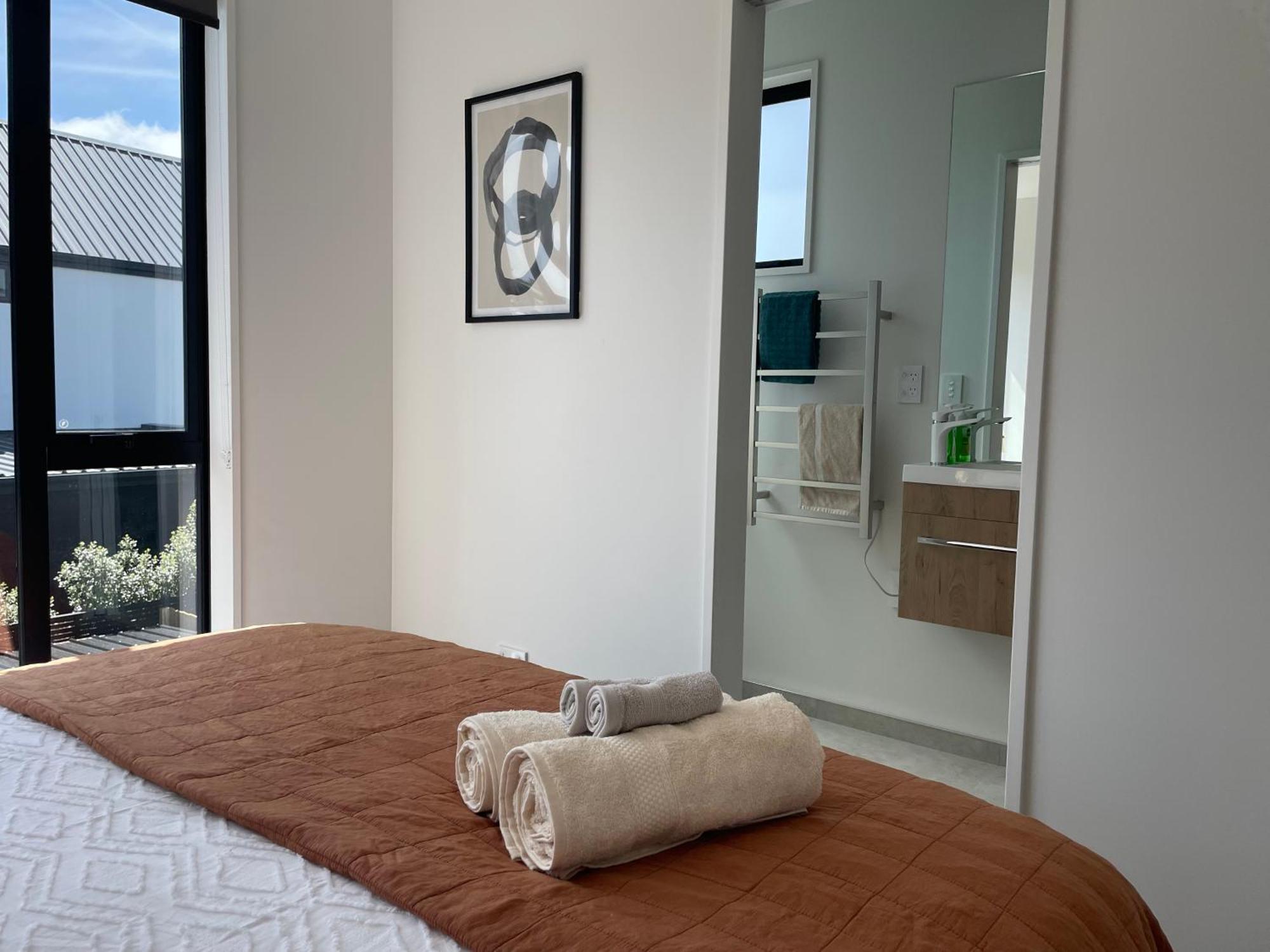 Luxury 2 Bedroom Townhouse Opposite Merivale Mall Christchurch Extérieur photo