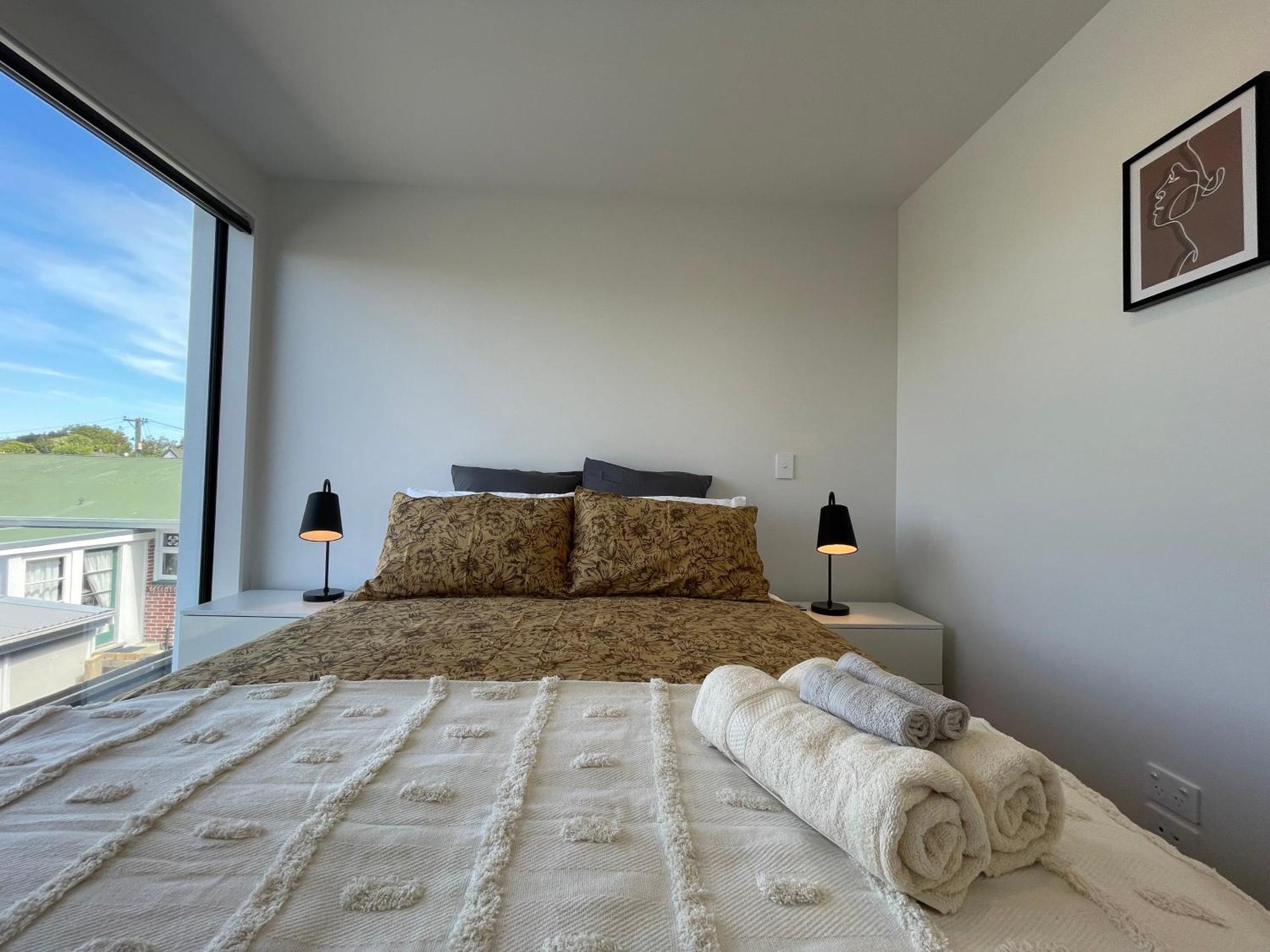 Luxury 2 Bedroom Townhouse Opposite Merivale Mall Christchurch Extérieur photo